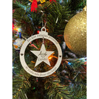 Bola de Natal em Madeira com Estrela – Homenagem a Entes Queridos